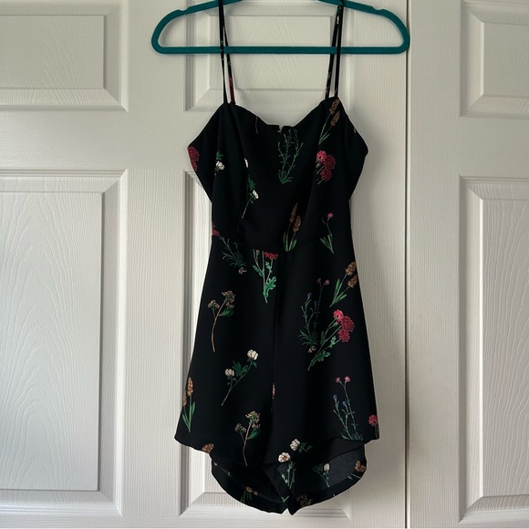 DO+BE Floral Black Romper with partial open back - Picture 1 of 3